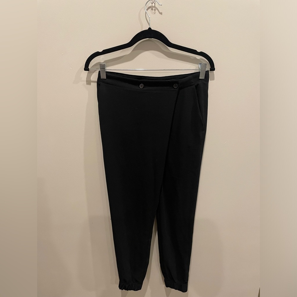 Zara Mid- Rise Black Pants with double button